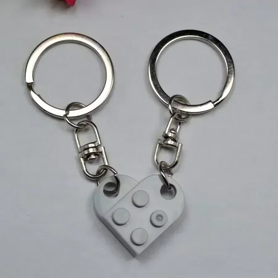 2Pair Cute Love Heart Building Block Keychains for Couples Women Men Friendship Separable Love Heart Brick Key Ring Jewelry Gift