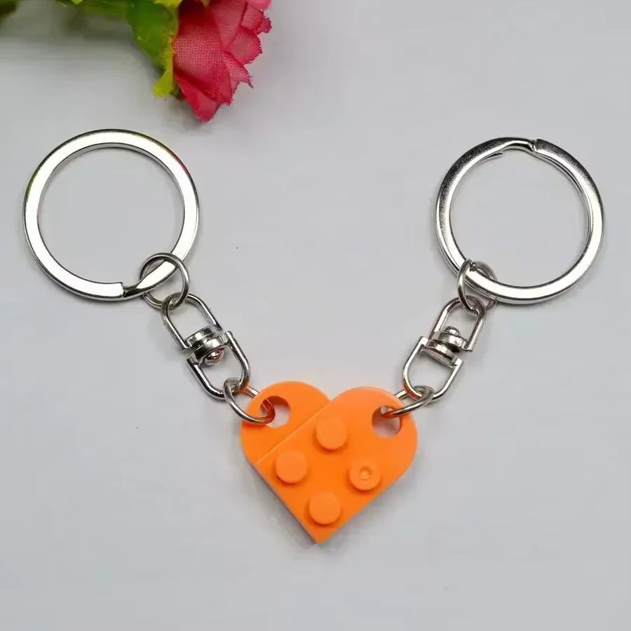 2Pair Cute Love Heart Building Block Keychains for Couples Women Men Friendship Separable Love Heart Brick Key Ring Jewelry Gift