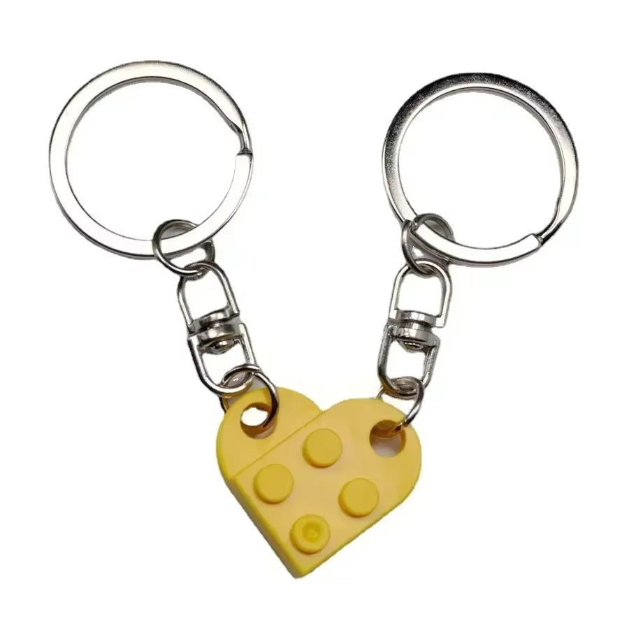 2Pair Cute Love Heart Building Block Keychains for Couples Women Men Friendship Separable Love Heart Brick Key Ring Jewelry Gift