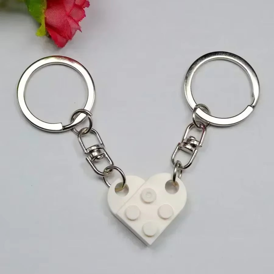 2Pair Cute Love Heart Building Block Keychains for Couples Women Men Friendship Separable Love Heart Brick Key Ring Jewelry Gift